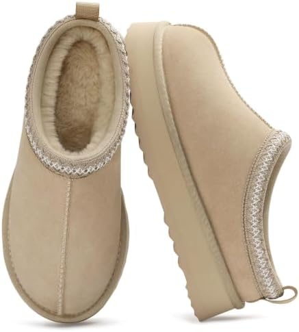 Platform fuzzy slipper in sand